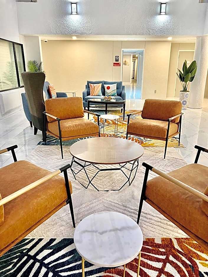 Hotel Aluxor SFO