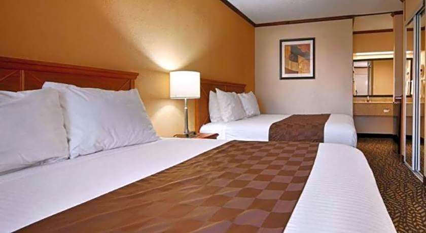 Best Western Fairwinds Inn