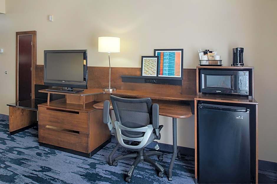 Fairfield Inn & Suites by Marriott Dayton Troy