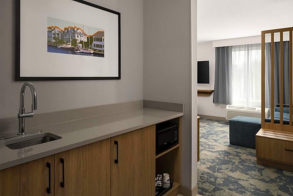 Hampton Inn & Suites Mystic