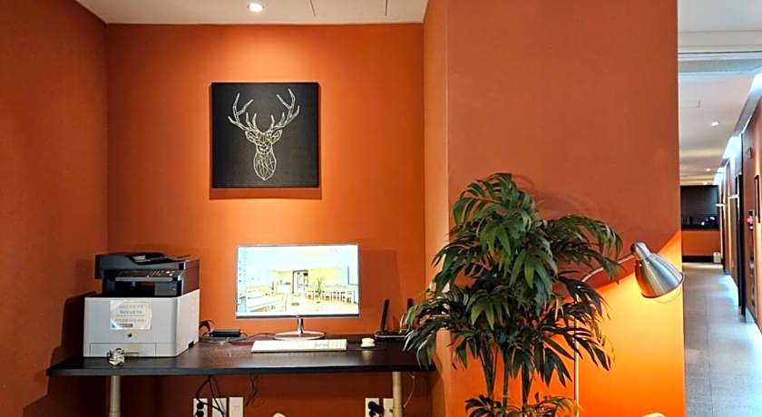 Brown Dot Hotel Chungmugong