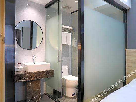 Wenxing Xiyue Hotel (Guangzhou Baiyun Railway Station Mawu Branch)