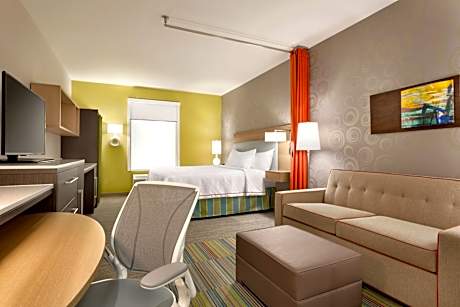 King Studio Suite - Non-Smoking