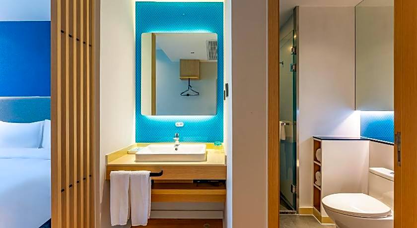 Holiday Inn Express Wuxi East Station By IHG