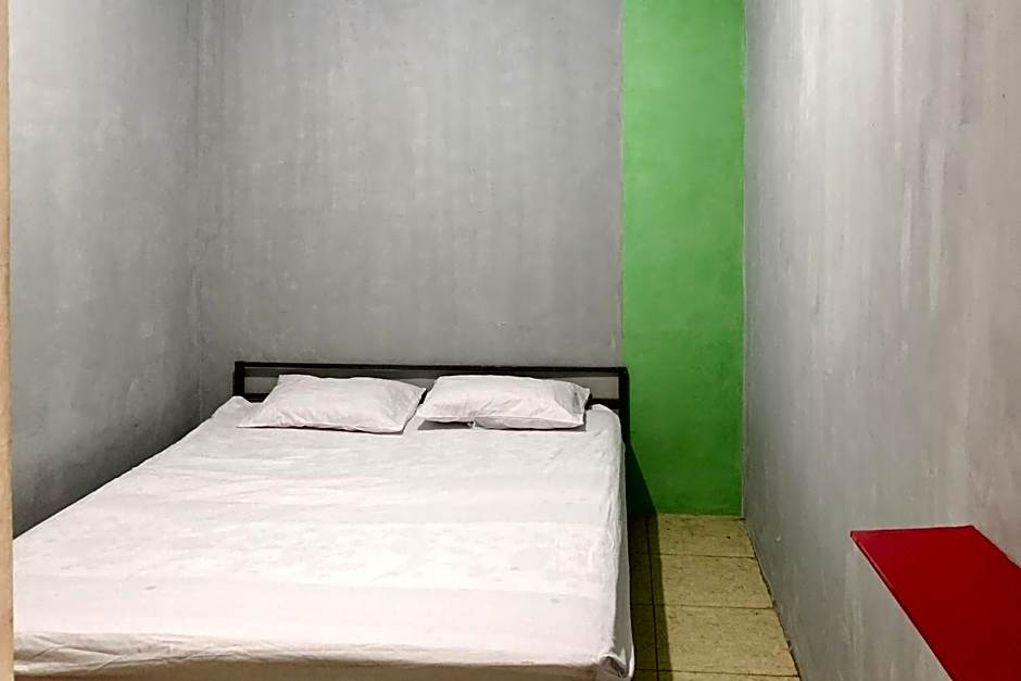 Backpacker Homestay Jatisampurna Redpartner