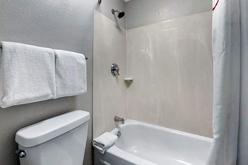 Red Roof Inn Buffalo Niagara Airport