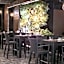 Zen Riverside Hotel n Residences