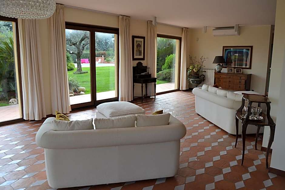 Villa Zagara Luxury Bed And Breakfast