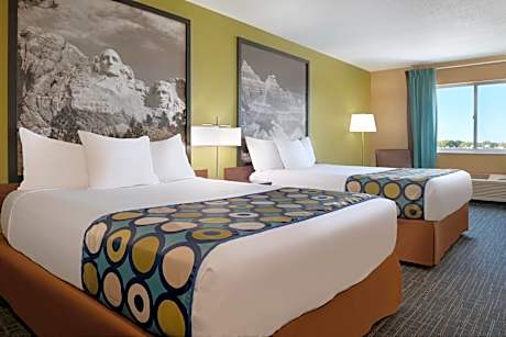 Queen Room with Two Queen Beds - Non-Smoking