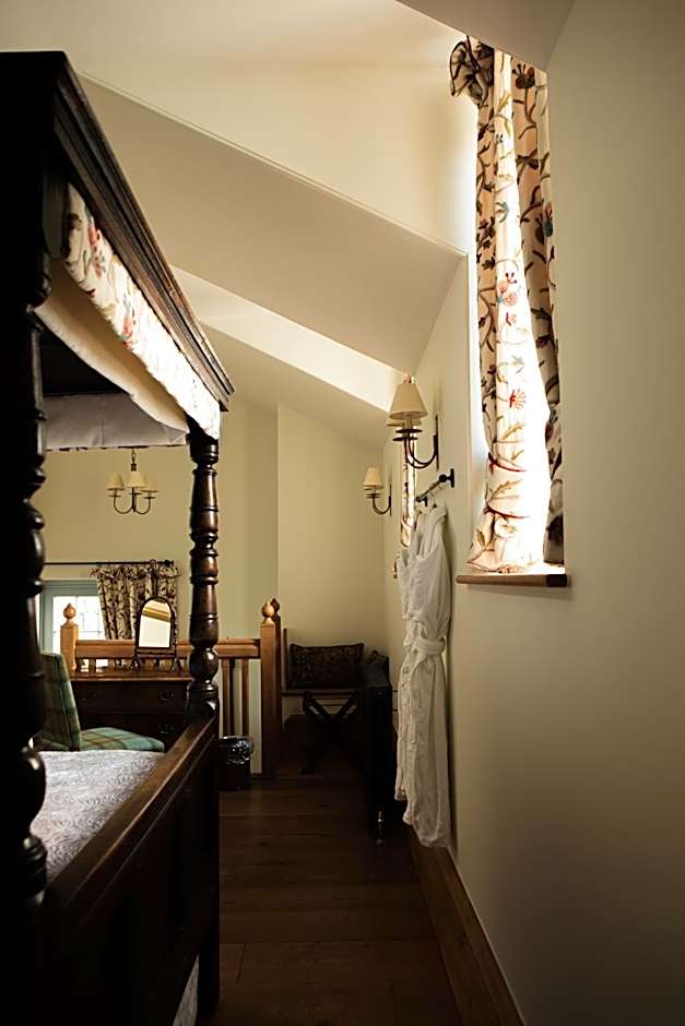 Mingary Castle - Restaurant with Rooms