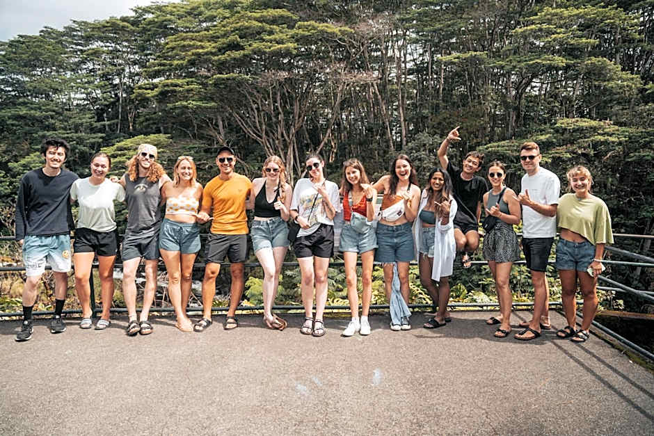 Howzit Hostels Hawaii