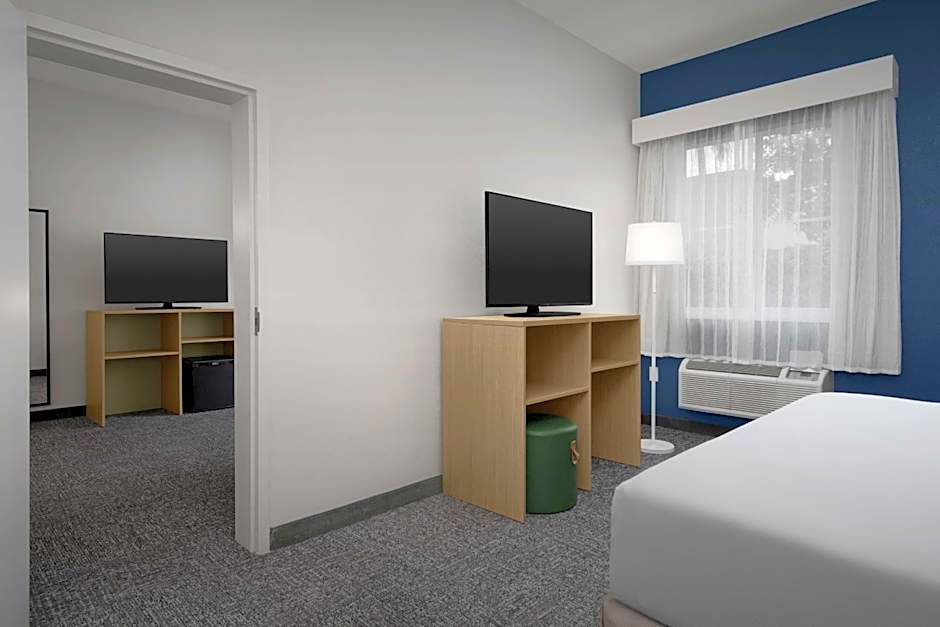 Spark by Hilton Miami Doral