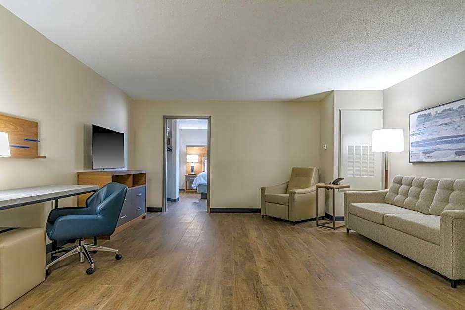 Candlewood Suites Southfield By IHG