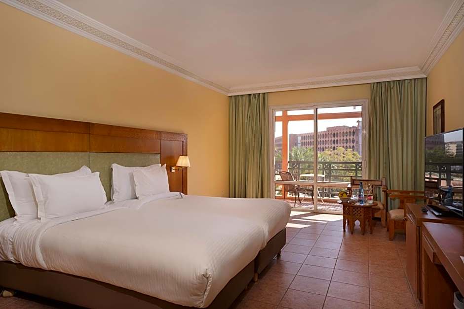 GRAND MOGADOR MENARA