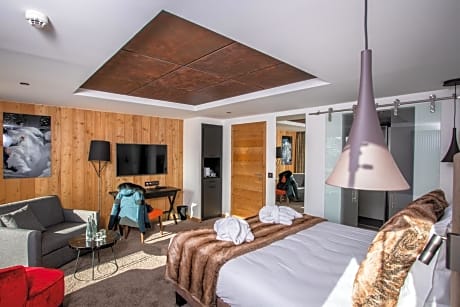 Two Connecting Double Rooms