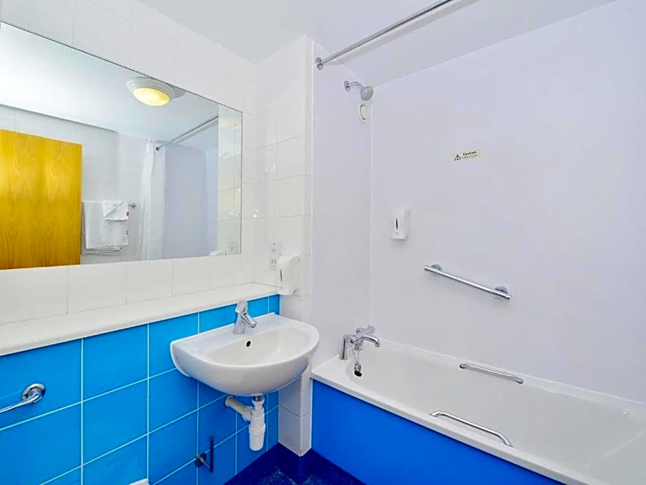 Travelodge Birmingham Maypole
