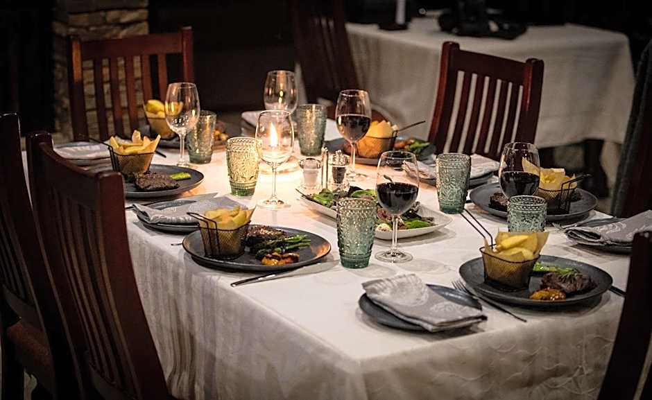 Swartberg Private Game Lodge