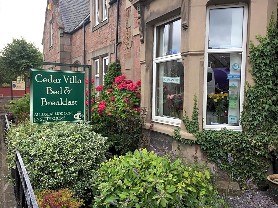OYO Cedar Villa Guest House