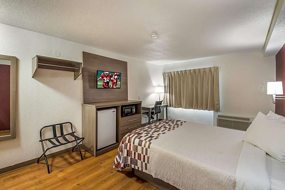 Red Roof Inn Rochester - Airport