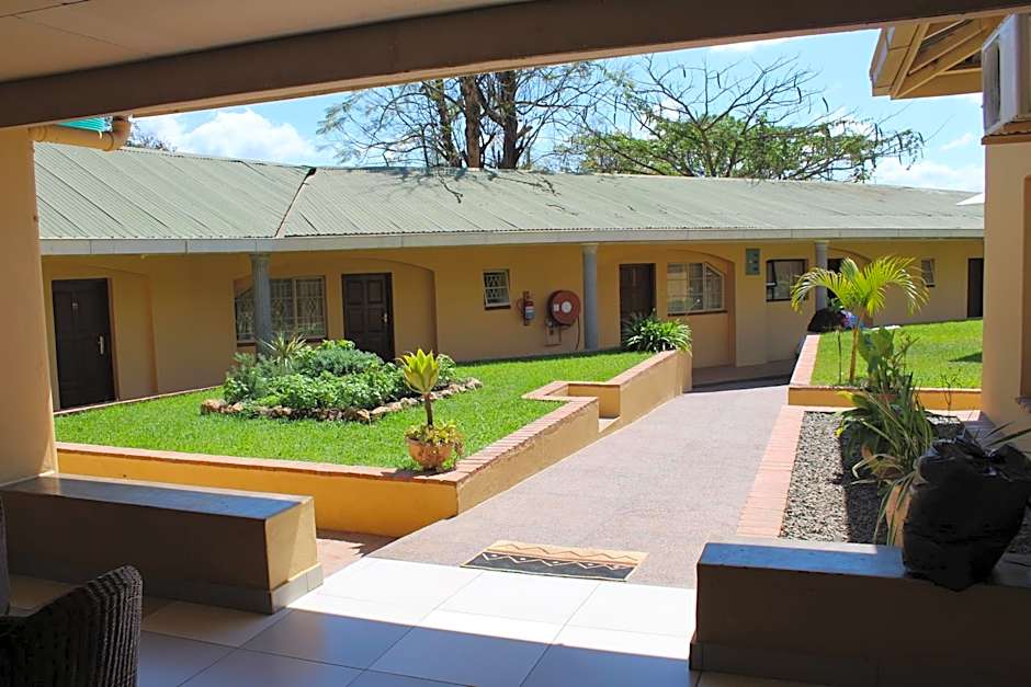 Casa Mia Lodge & Restaurant