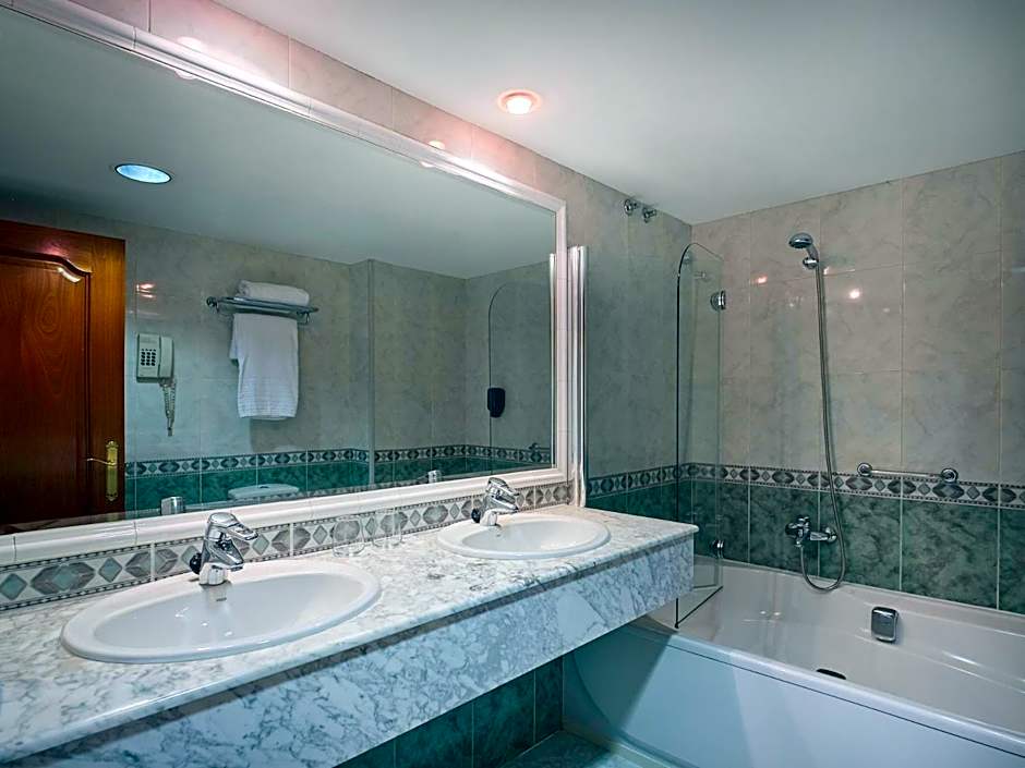 Hotel Almirante