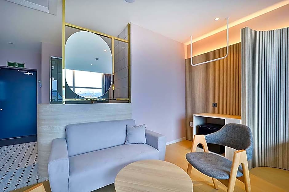 Browndot Signature Hotel