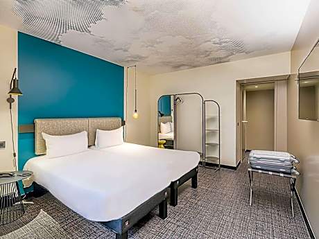 Room with 1 double bed and 1 sofa bed with the new ibis bedding, for 2 adults and 1 child