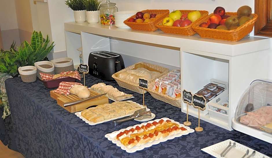 Hotel Susy - Bakery & Gluten Free Home Made - direttamente su viale Dante a due passi dal mare