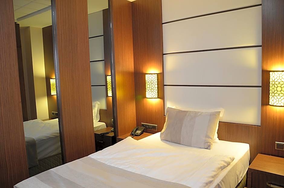 Safa Royal Museum Hotel