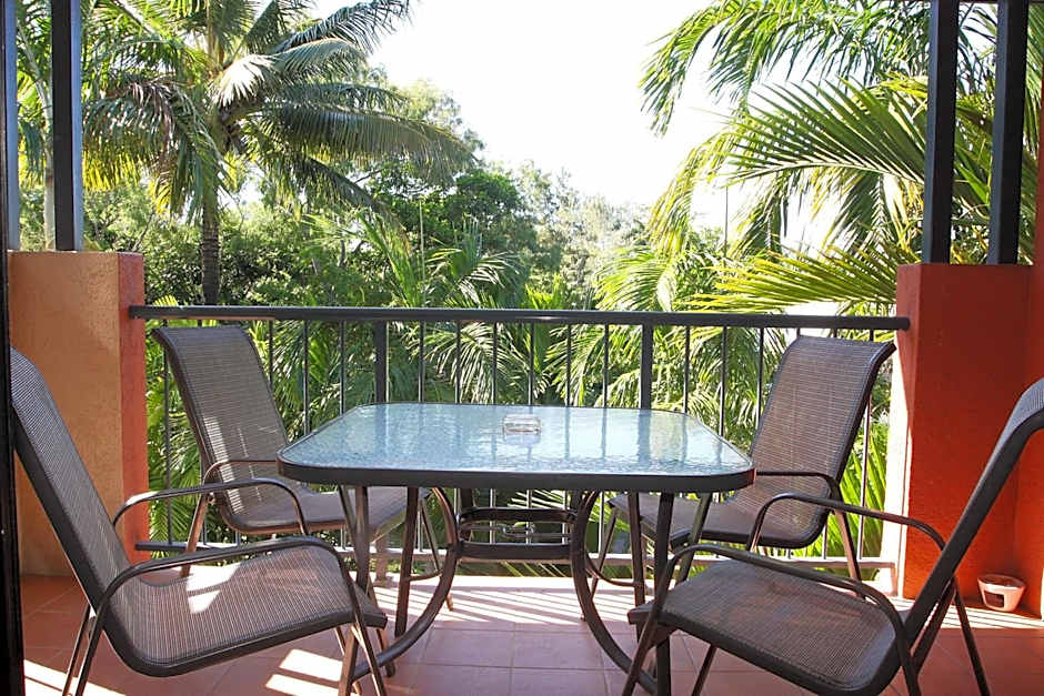 Nautilus Holiday Apartments