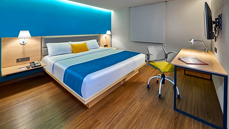 City Express Suites by Marriott Queretaro
