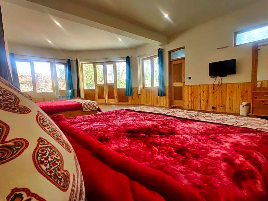 Glacier View Guest House