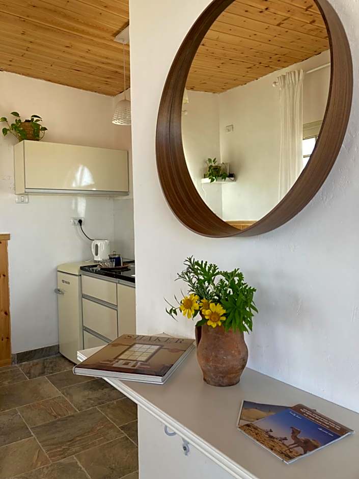 Tobiana Desert Lodging Negev