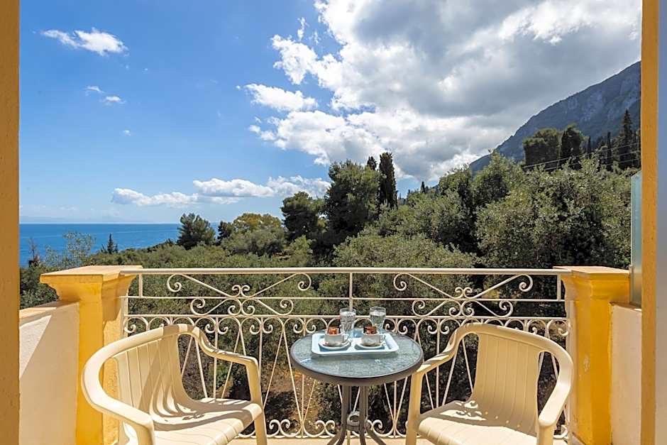 Alexandros Studios by Estia