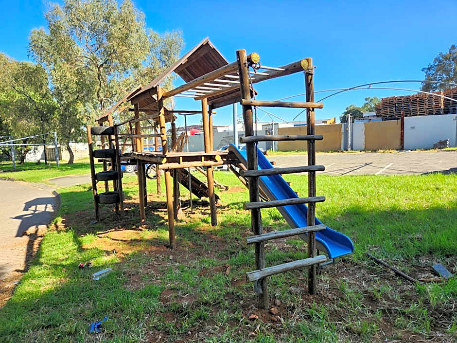 Palm Continental Hotel