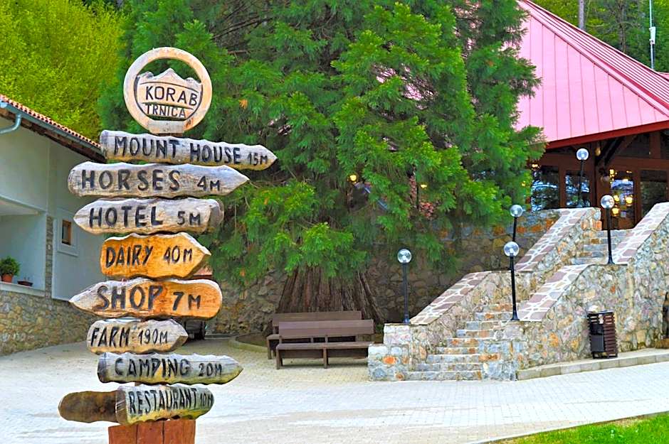 Hotel Korab Trnica