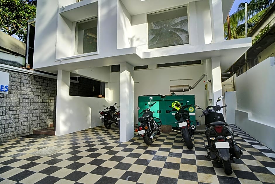 Super Hotel O Crystal Executive Suites