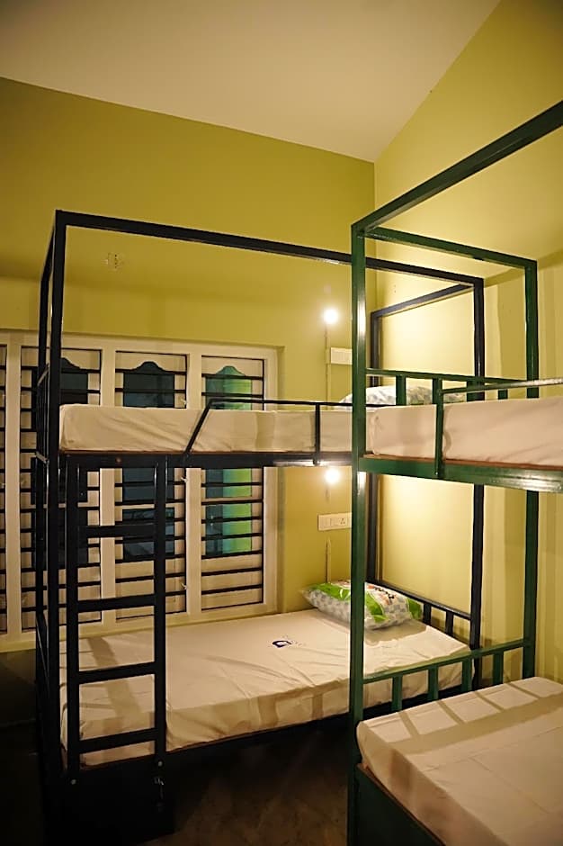 Photo 1 of 3 of 4 Bed Female Dormitory