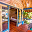 Nanuk's Bungalows