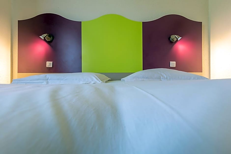 Logis Hotel Noemys pont de l'Etoile