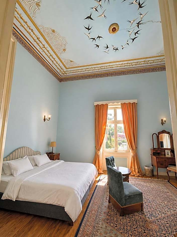 Loriet Hotel