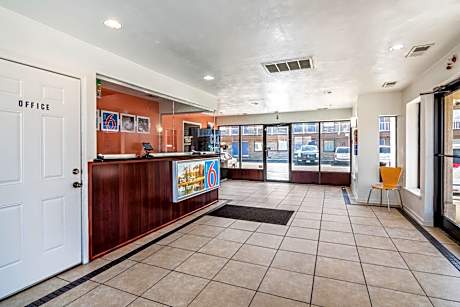 Motel 6-Portsmouth, VA