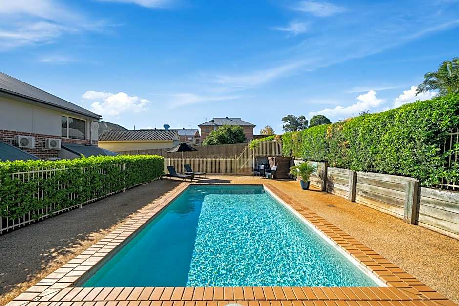 Ambassador On Ruthven