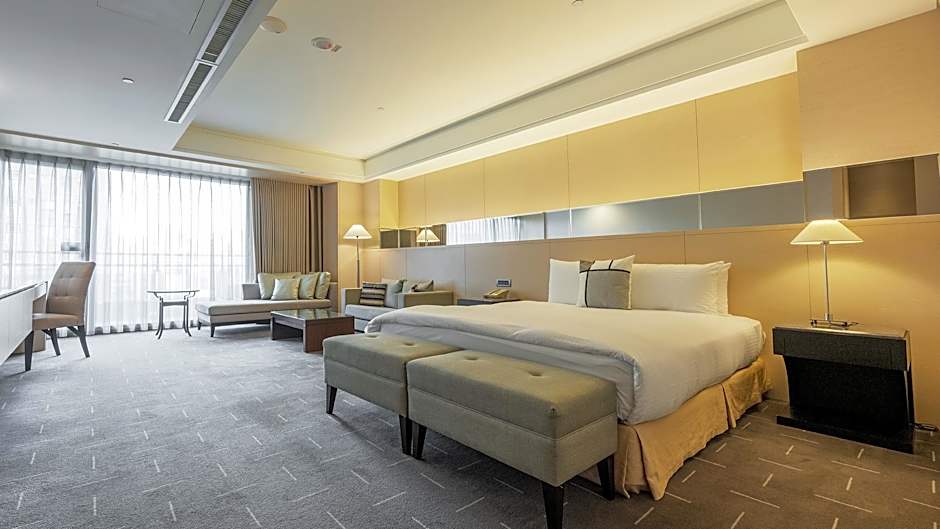 CHECK inn Select Taichung Dadun