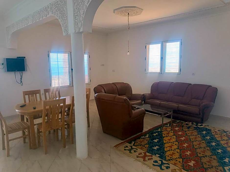 Villa en el campo sobre el mar