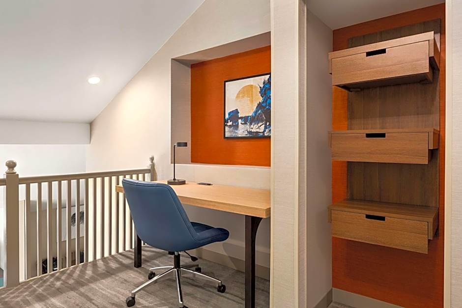 Hilton Garden Inn Monterey