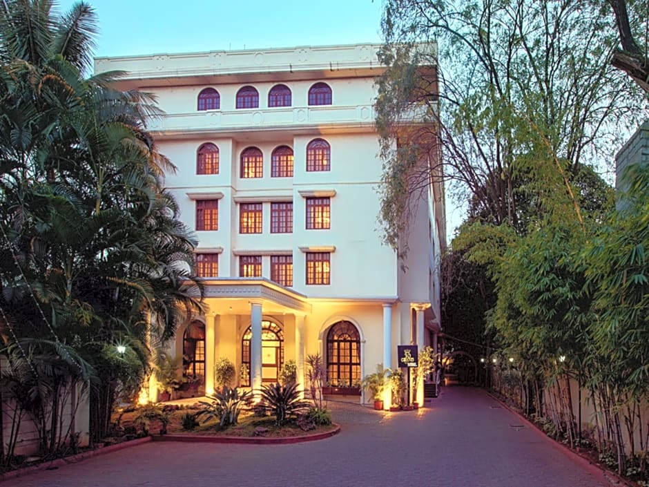 The Grand Magrath Hotel