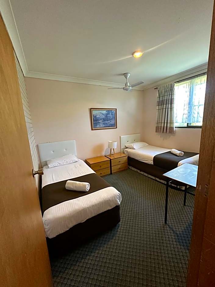 McNevins Tamworth Motel