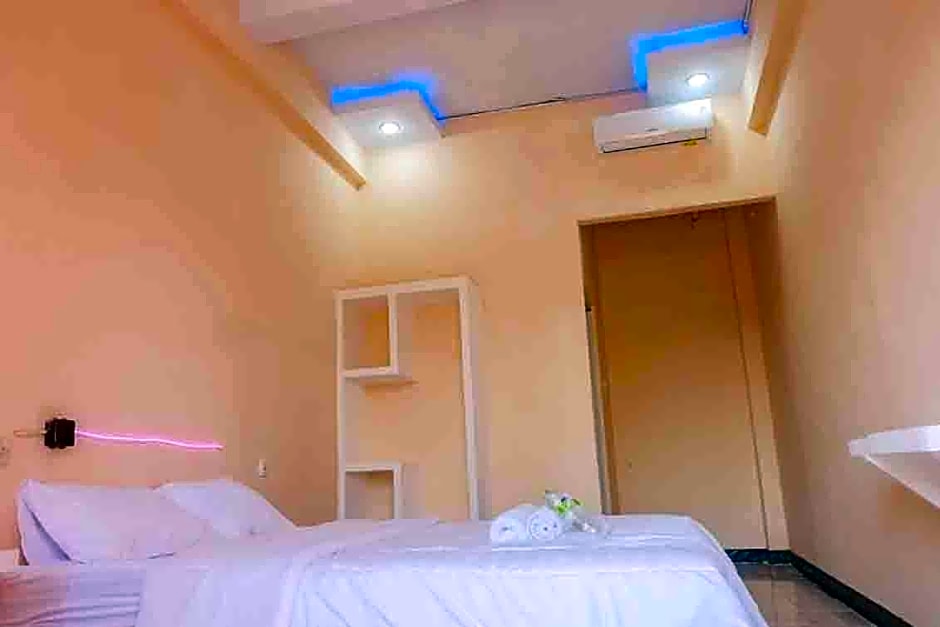 Artayya Puri 2 near Alun Alun Caruban Mitra RedDoorz