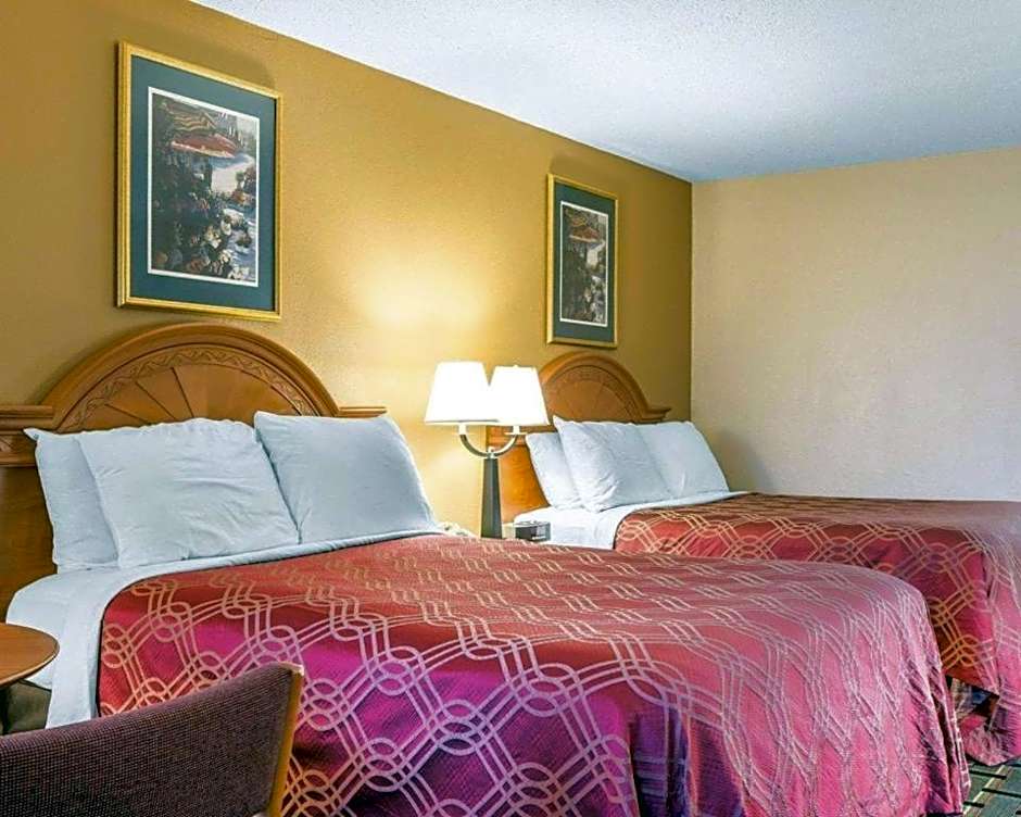 Econo Lodge Dalton